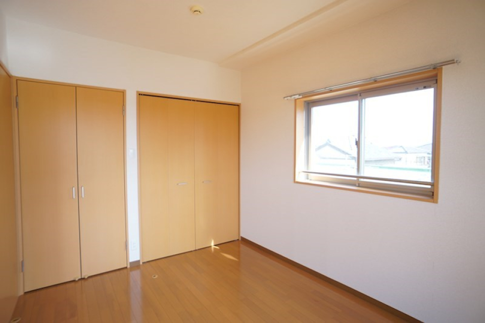 リビングの隣の洋間