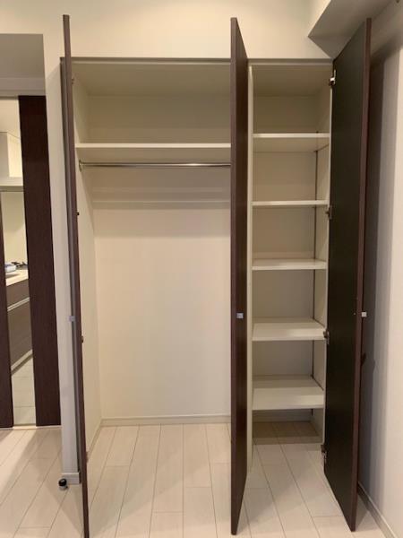 収納を開けた時の様子です。