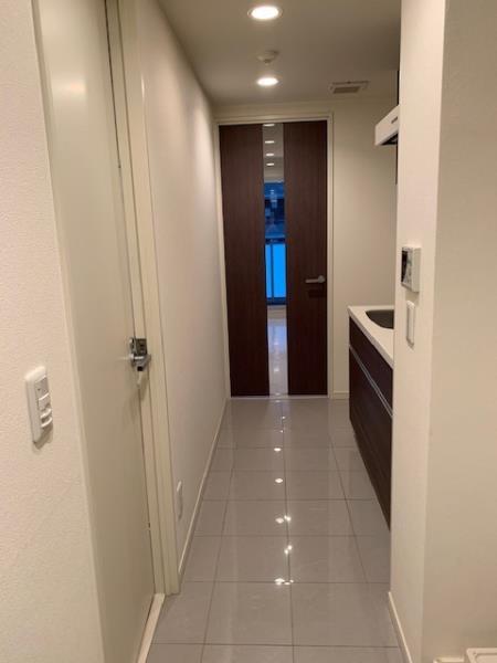 シンプルでかっこいい廊下です。