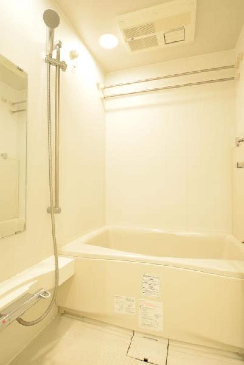 シンプルな浴室です。