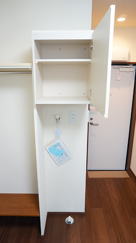 室内洗濯機置き場は収納付き