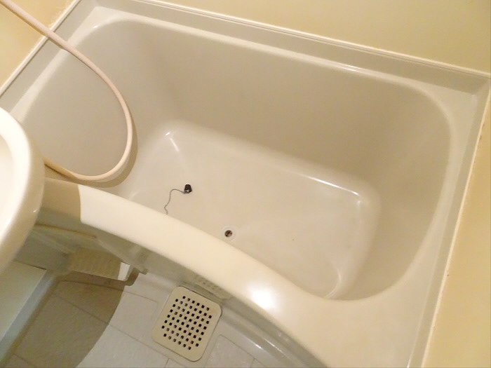 こじんまりとした浴室です。