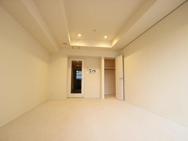 12.8帖の洋室です。※写真は同タイプ住戸です。