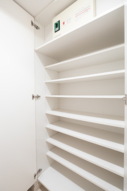 こちらもシューズクローゼット
※写真は同タイプ住戸です。
