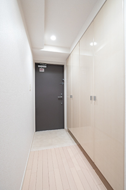 玄関の様子
※写真は同タイプ住戸です。