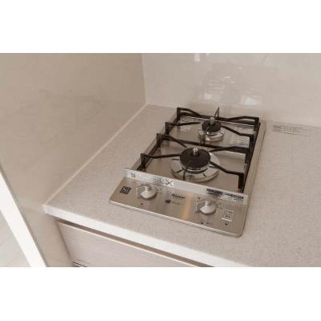 2口コンロは、海外の様なコンロ！フォルムがスタイリッシュ！
※写真は同タイプ住戸です。