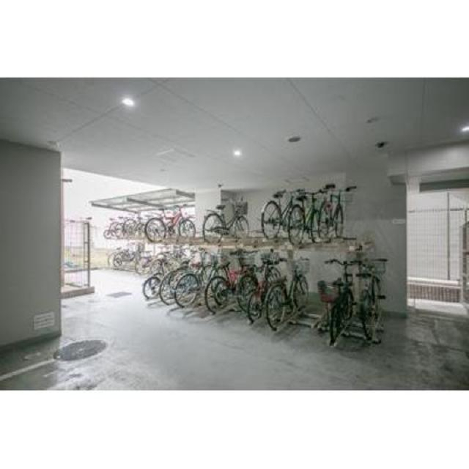 共有スペース
駐輪場