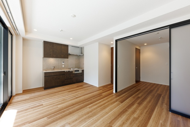 床暖房付きで冬も快適です。※写真は同タイプ住戸です。