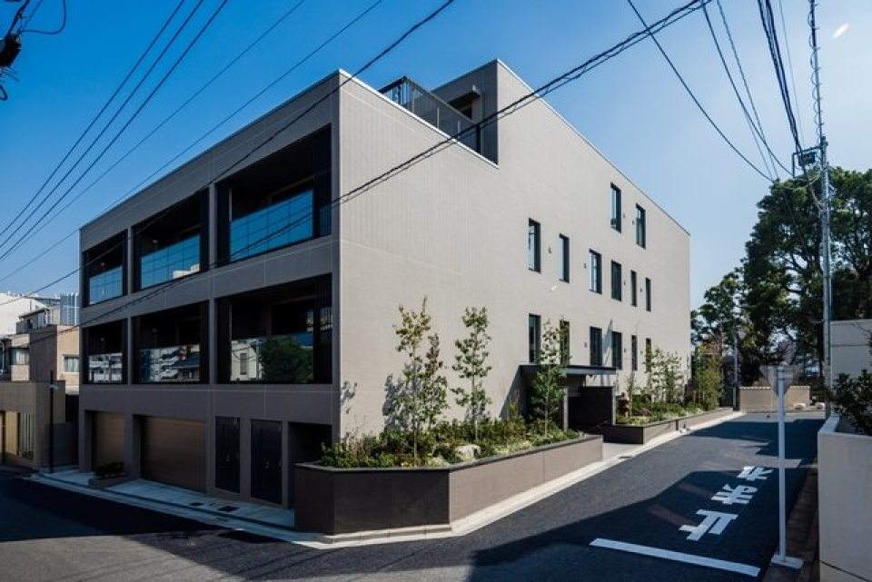 スタイリッシュな外観ですね。