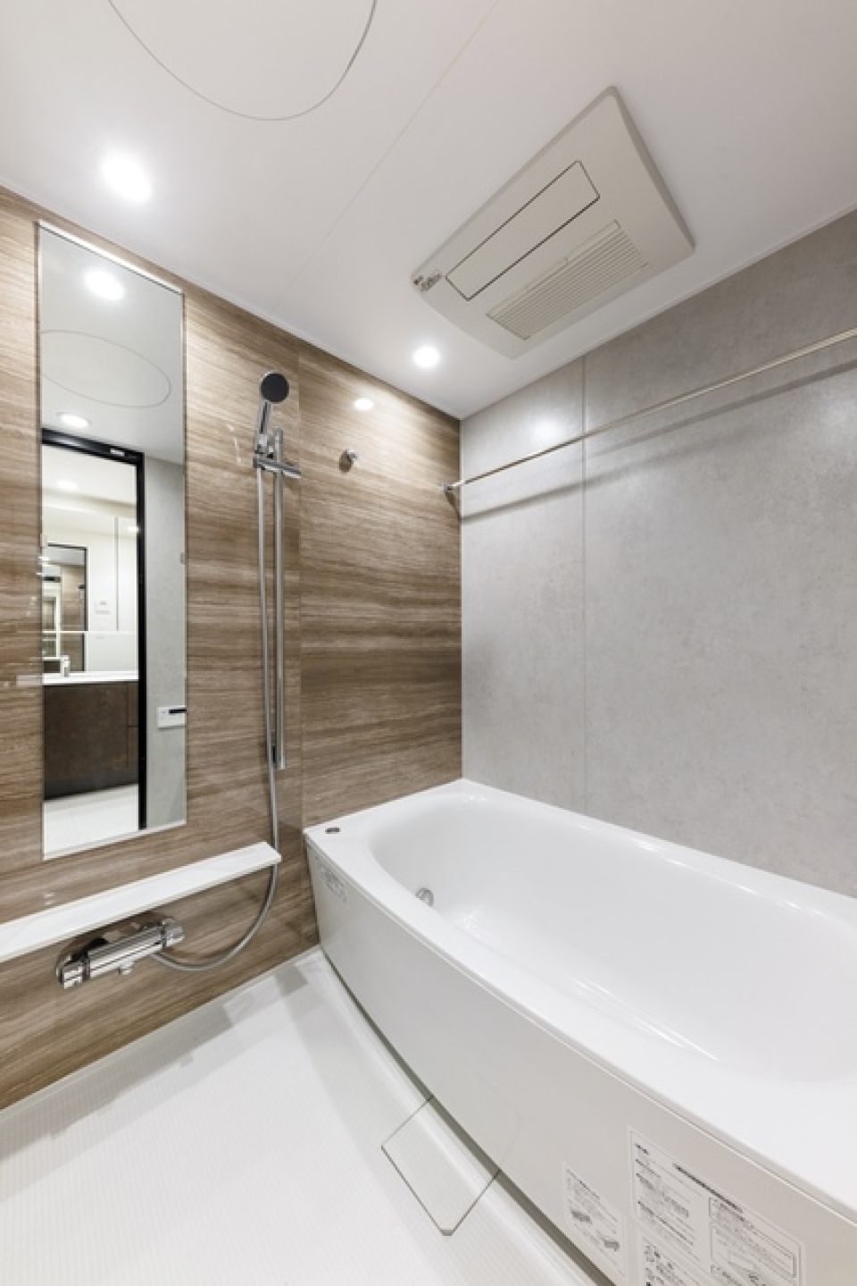 ゆったり過ごせる浴室。※写真は同タイプ住戸です。