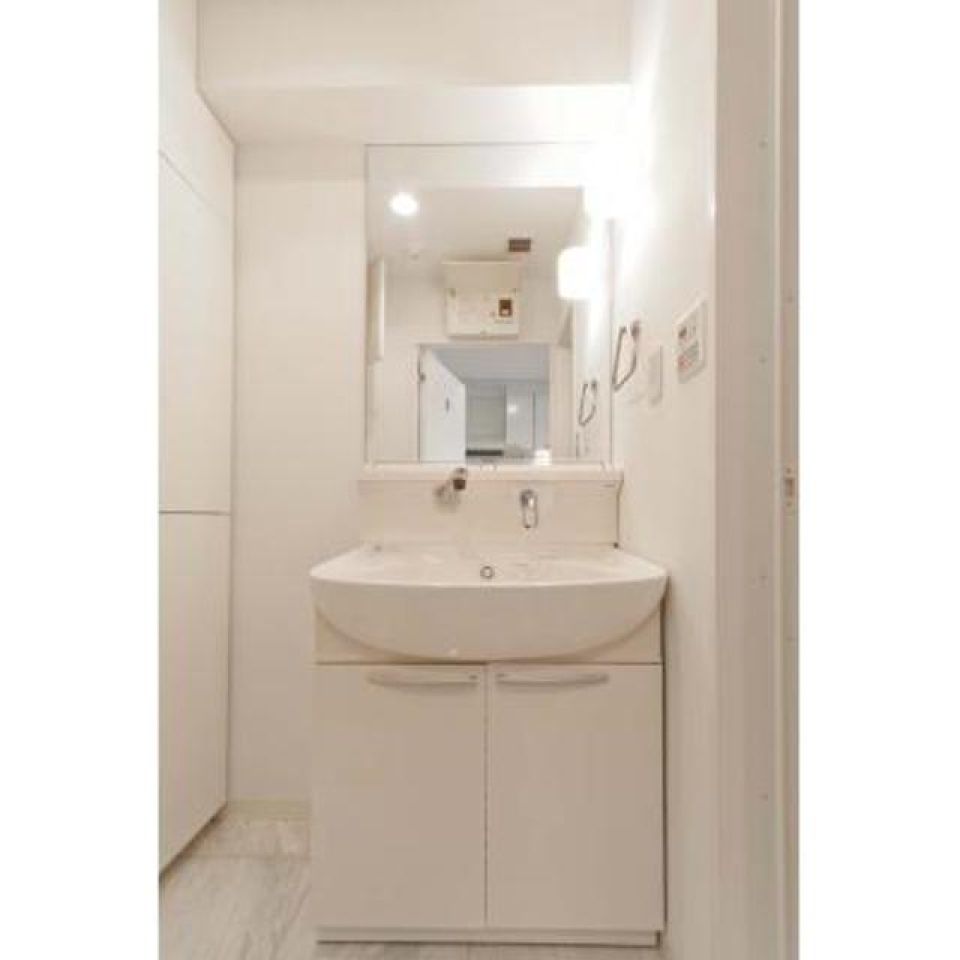 清潔感のある洗面台！
※写真は同タイプ住戸です。