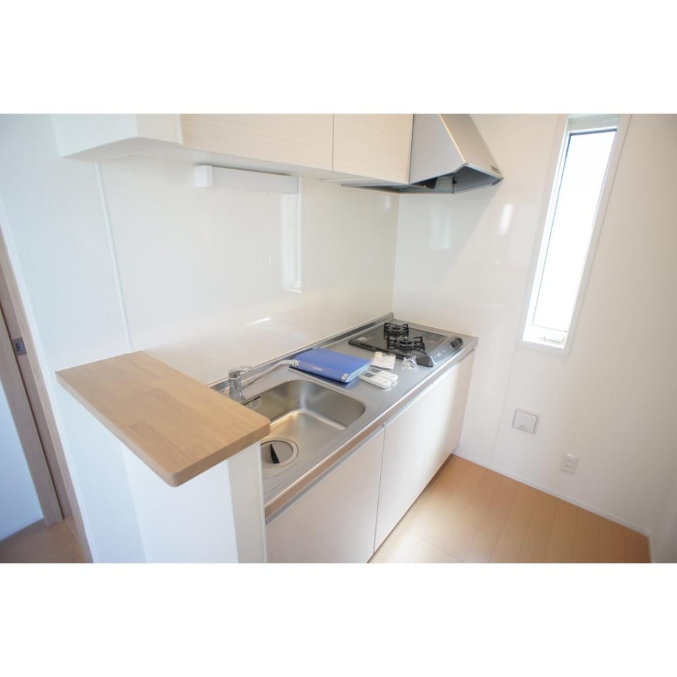 キッチンもコンパクトな感じ