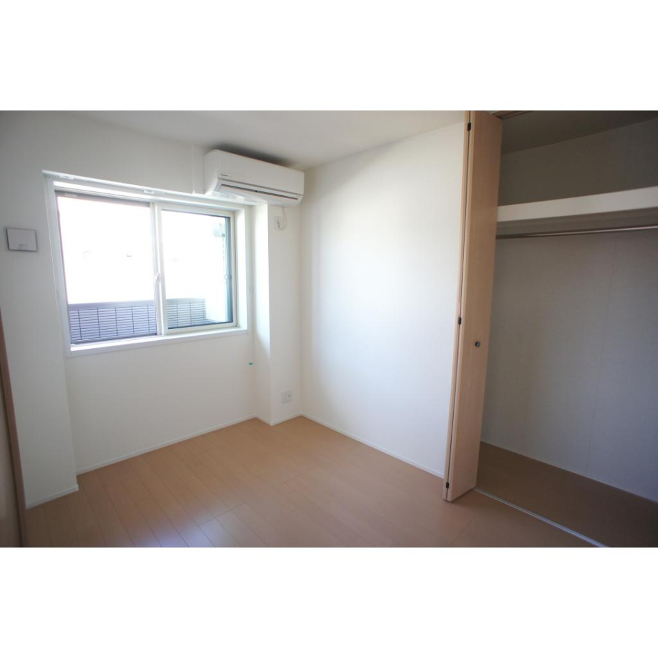 洋室は４．５帖とコンパクト