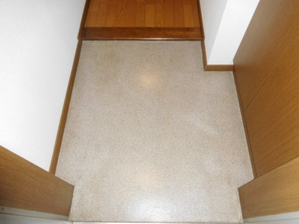 シューズボックス付きの玄関