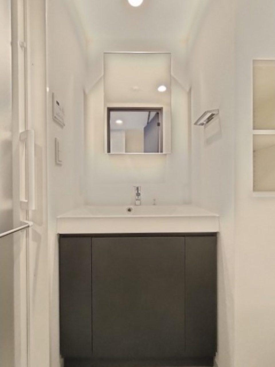 洗面台もちょっとお洒落に