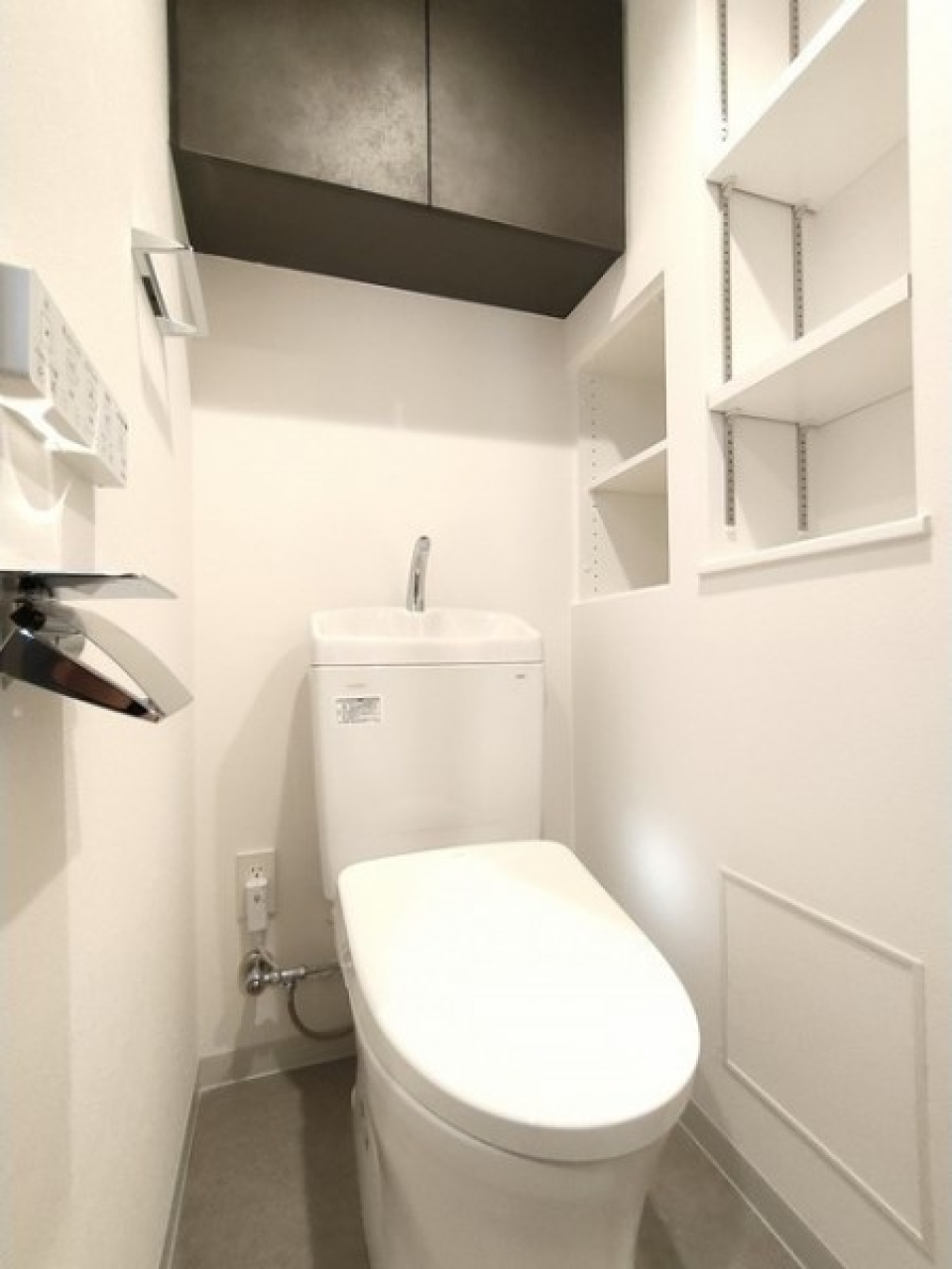 トイレに本置けちゃいます