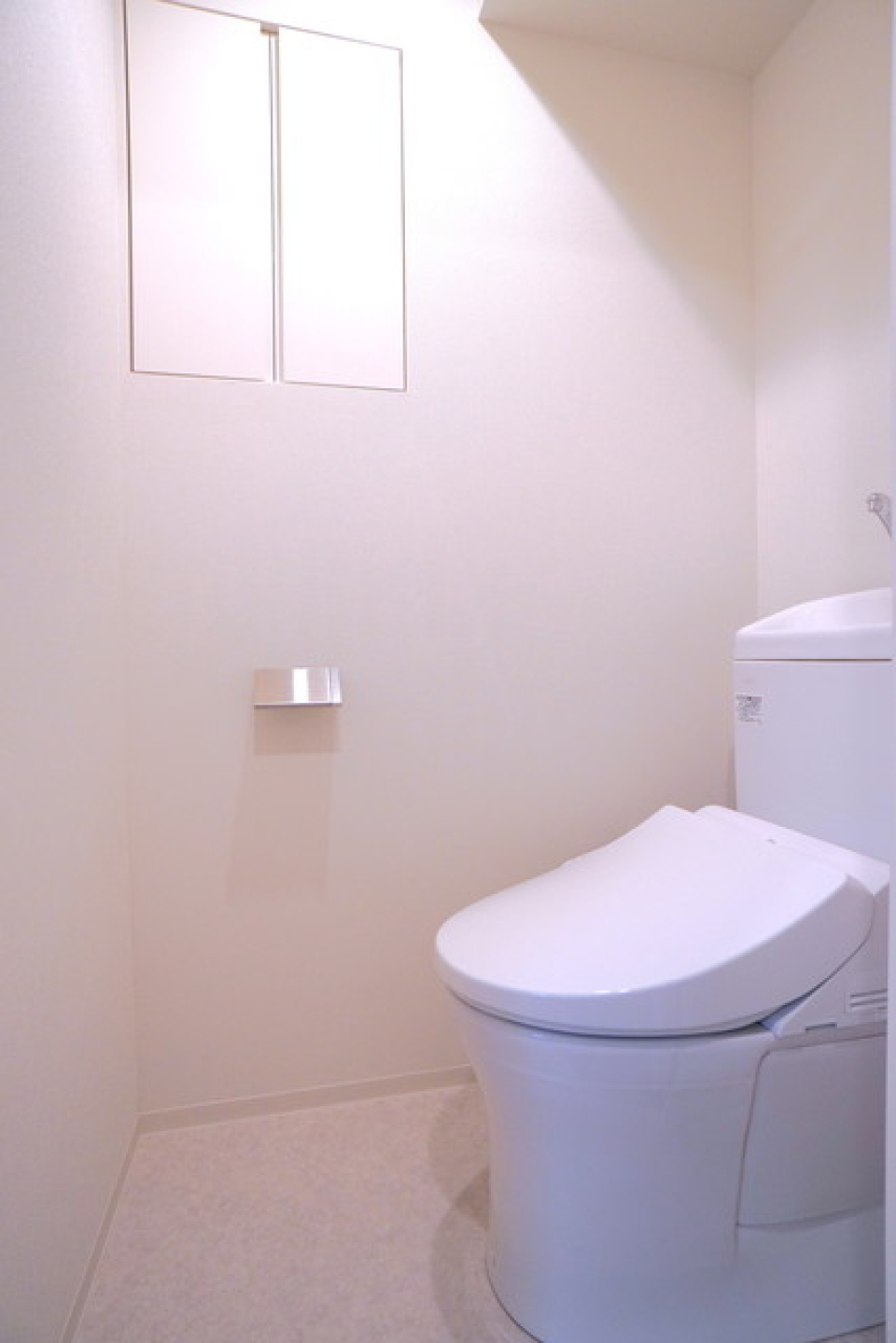 棚があるので整理整頓しやすそうです。※写真は同タイプ住戸です。