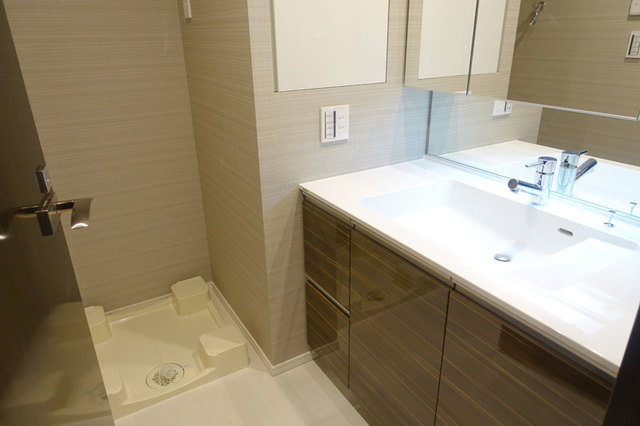 嬉しい独立洗面台。※写真は同タイプ住戸です。