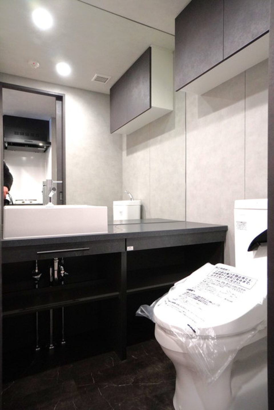 洗面とトイレは一体型
※写真は同タイプ住戸です。