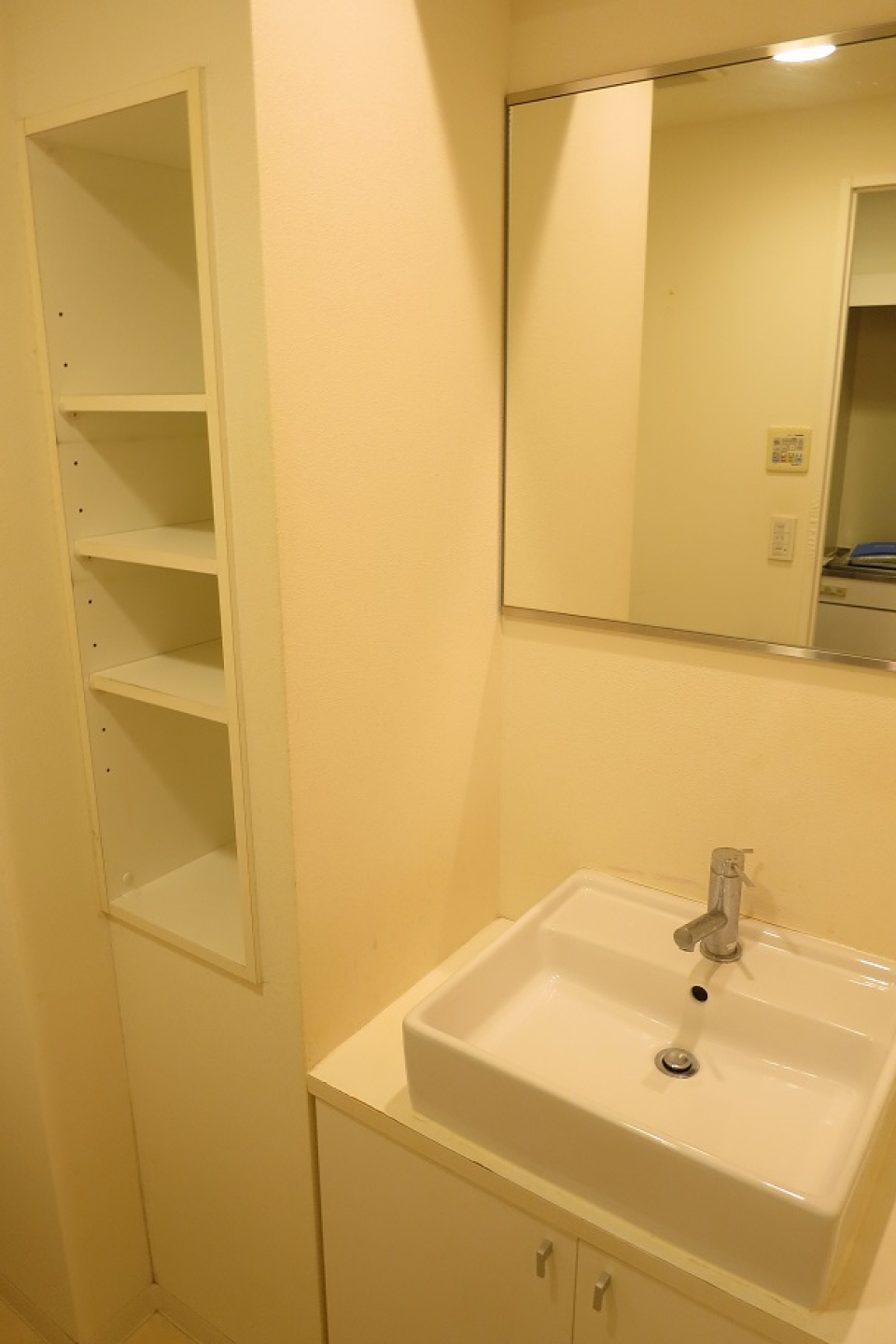 シンプルな洗面台
※参考写真