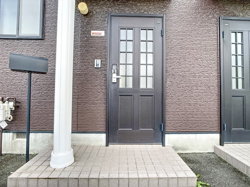 少しレトロな玄関