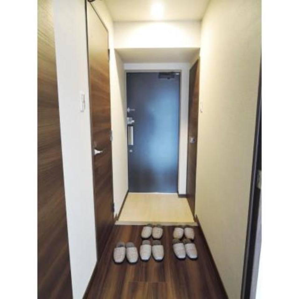 玄関の横に扉が・・・
そこにはなんと・・・
※写真は同タイプ住戸です。