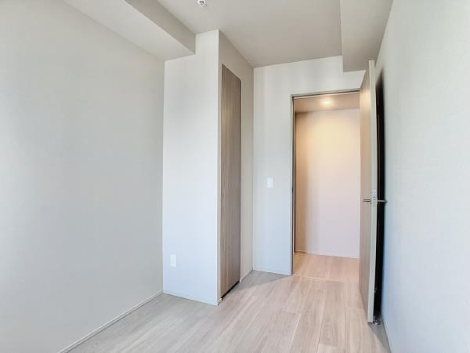 4.8帖のお部屋。こちらも落ち着いた雰囲気のお部屋になっています。