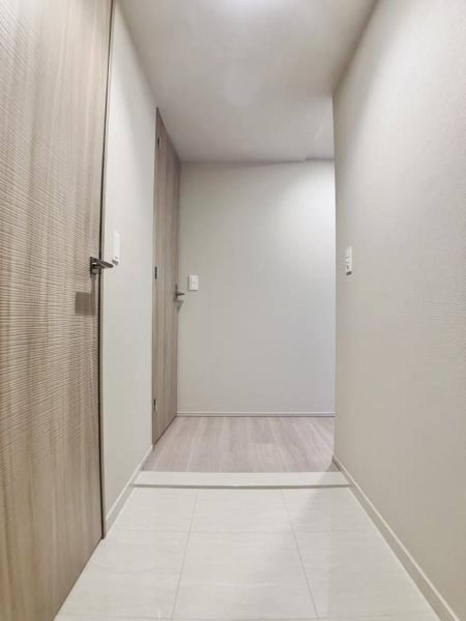 玄関も広々としています。