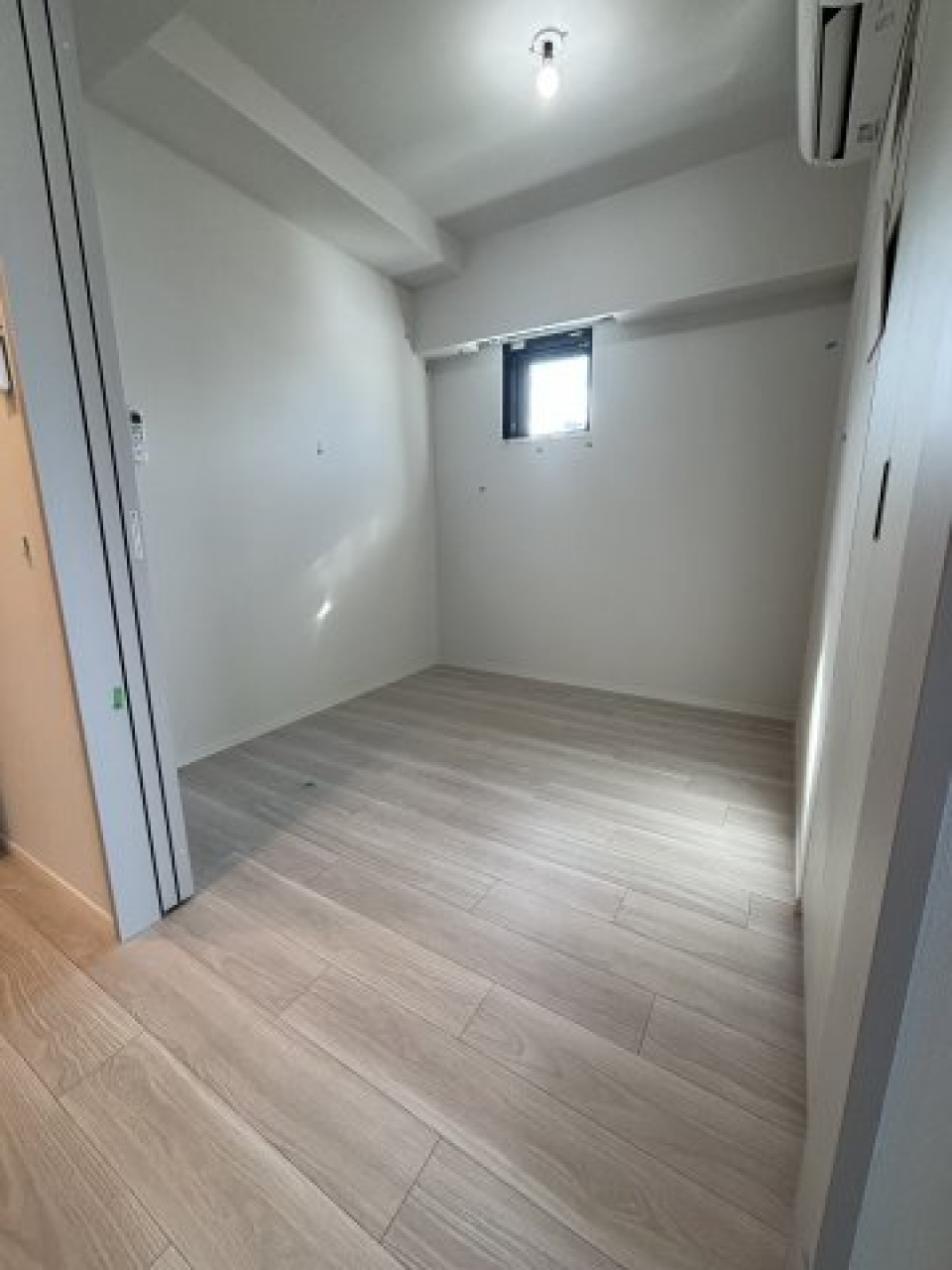 3.5帖の洋室です。