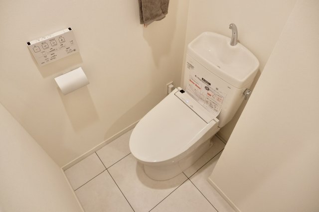 シンプルなトイレです。※参考写真