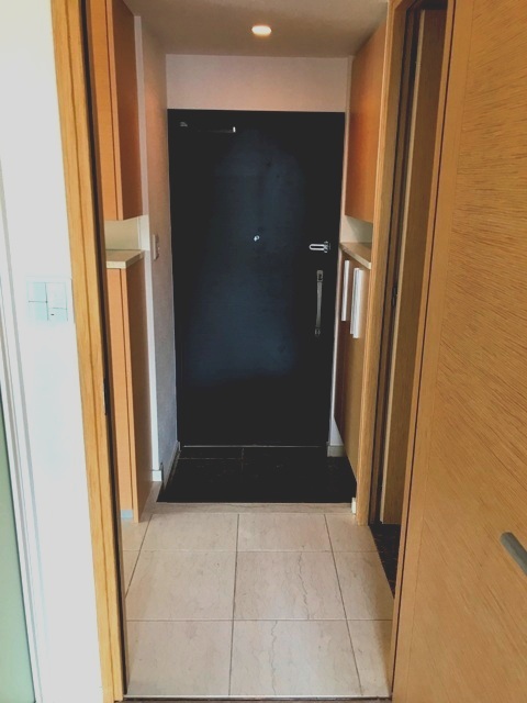 玄関にはシューズBOXもあります！
※写真は同タイプ住戸です。