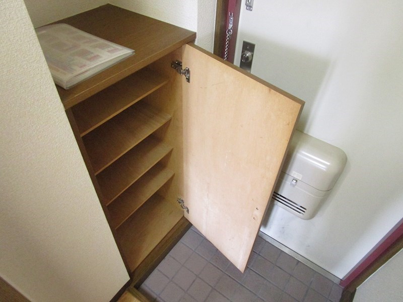 ひとり暮らしにはもったいないくらい？たくさん靴が入るシューズボックス。