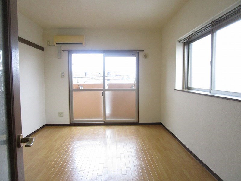 窓&times;2か所は角部屋ならではの特権！