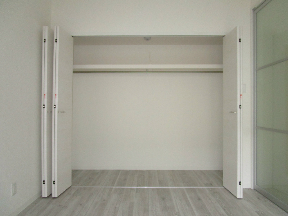 ハンガーのまま収納できちゃいます