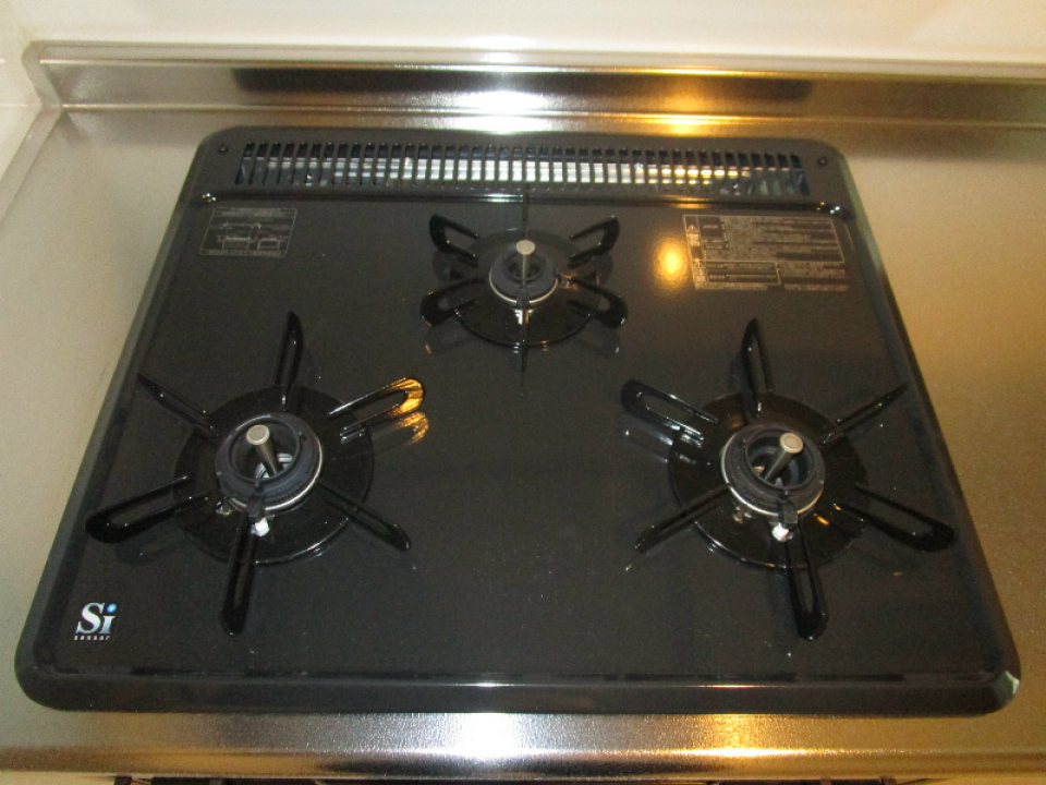 うれしい3口コンロ付きです