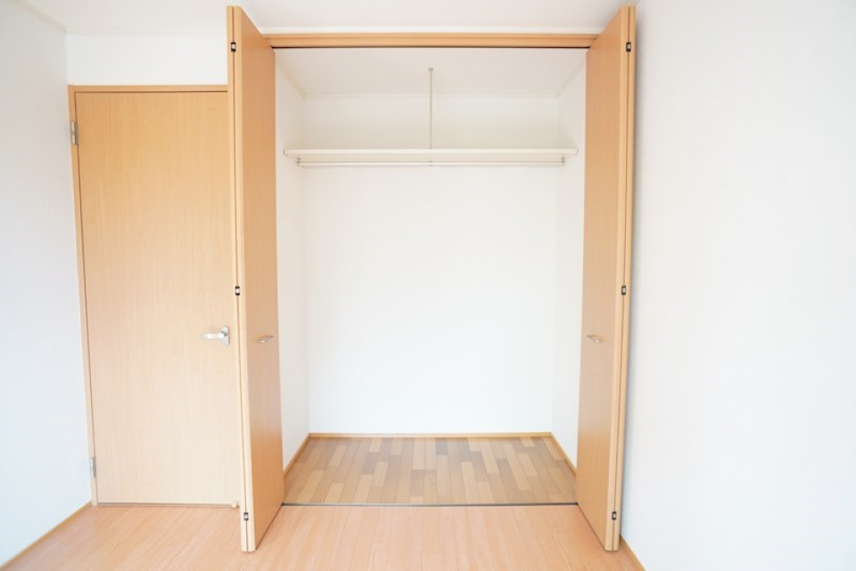 ハンガーのまま収納できるクローゼット