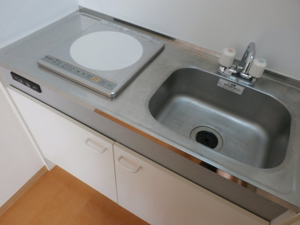 IHクッキングヒーター付きです。