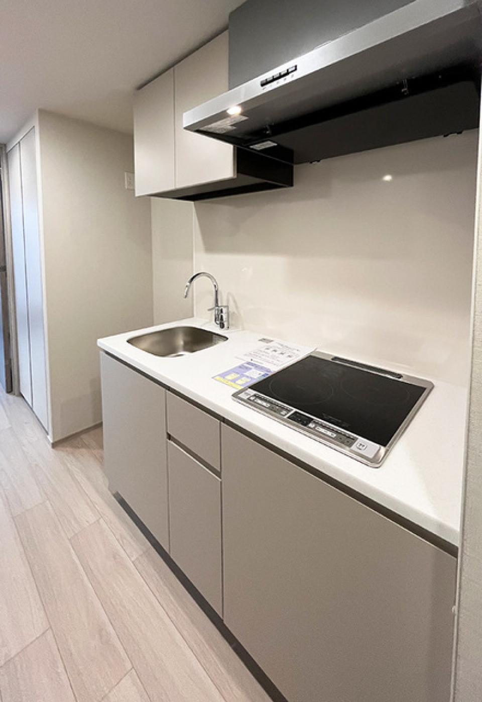 2口のIHコンロが導入されています。※写真は同タイプ住戸です。