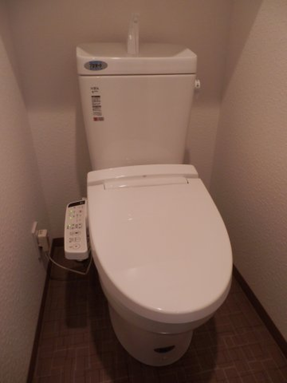 シンプルなトイレです。