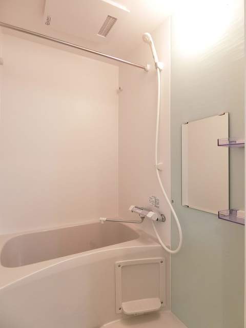 浴室です。シンプルな造りです。