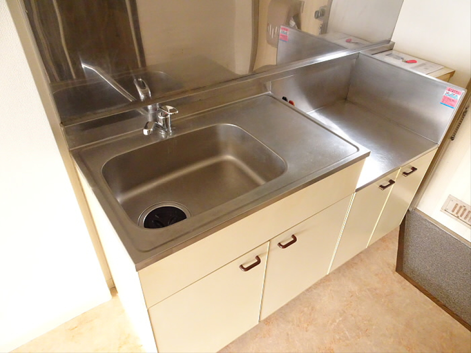 コンロ等まだ設置されていません。