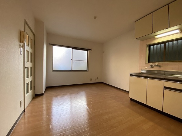 ８帖のLDKが広がります。