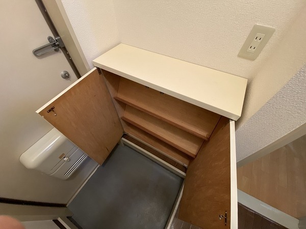 シューズボックスを開けた時の様子。