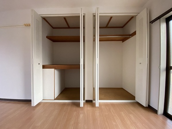 収納を開けた時の様子です。