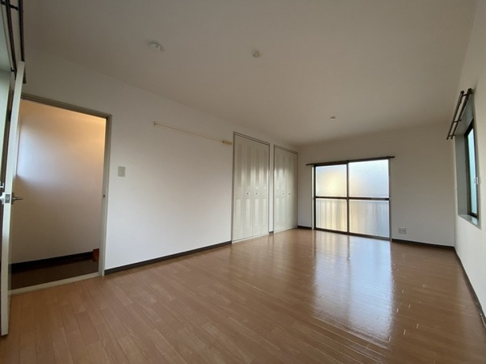 １０帖の洋室です。