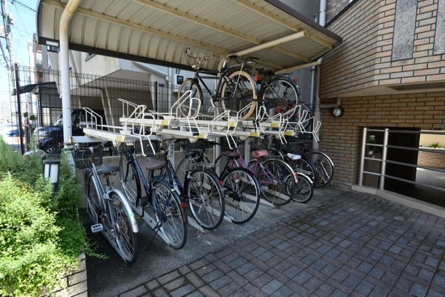 駐輪場も有ります。