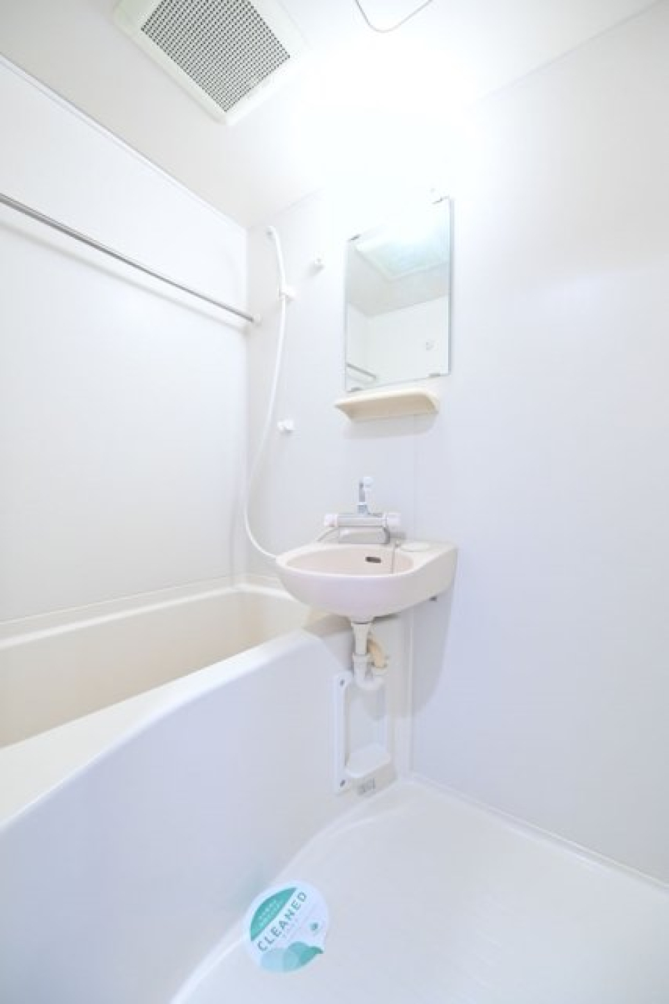 洗面台付きの浴室