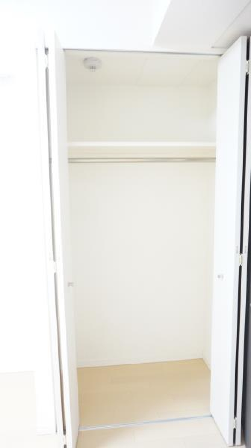 洋室には収納が付いています。