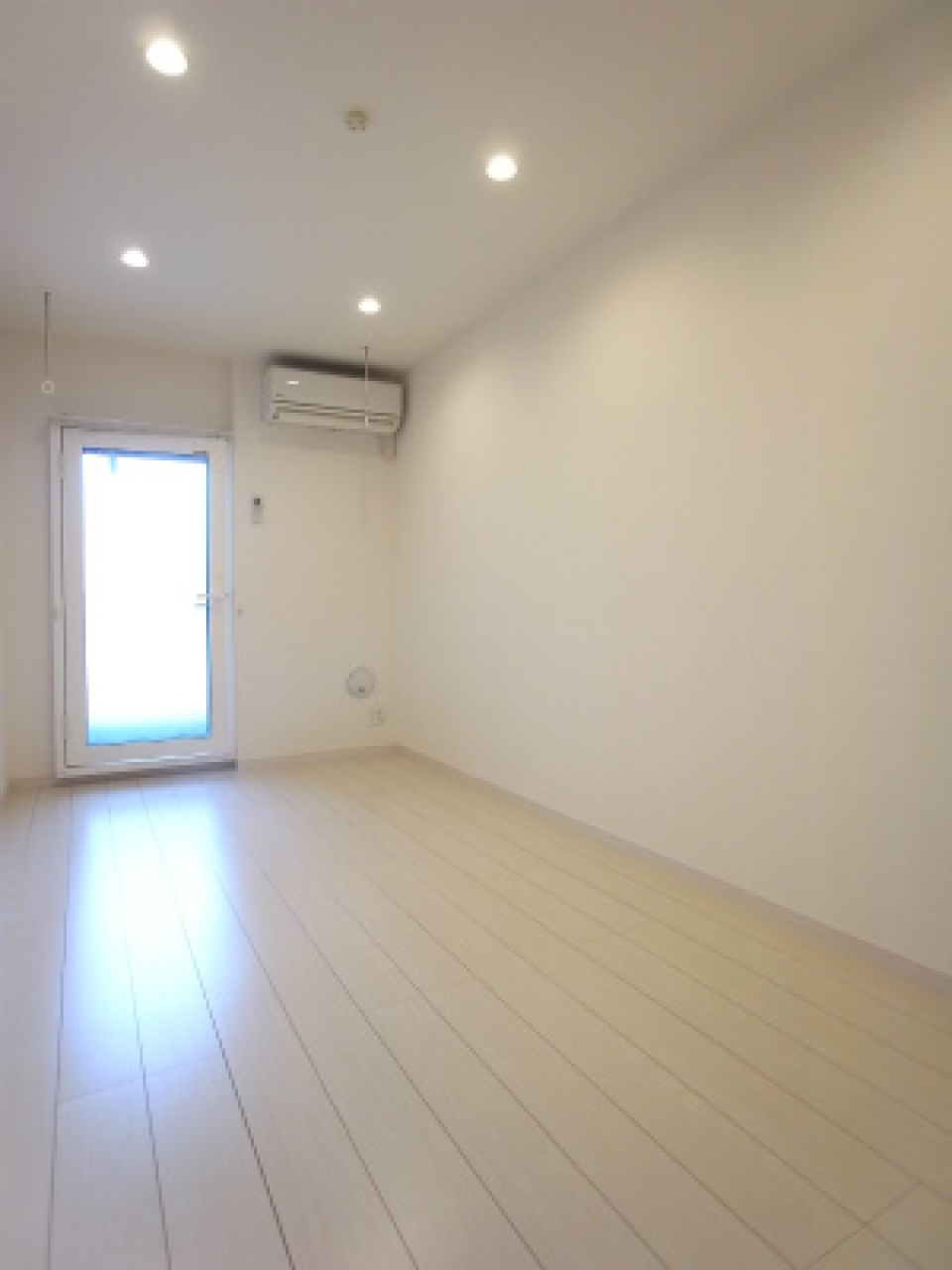 6.8帖の洋室です。