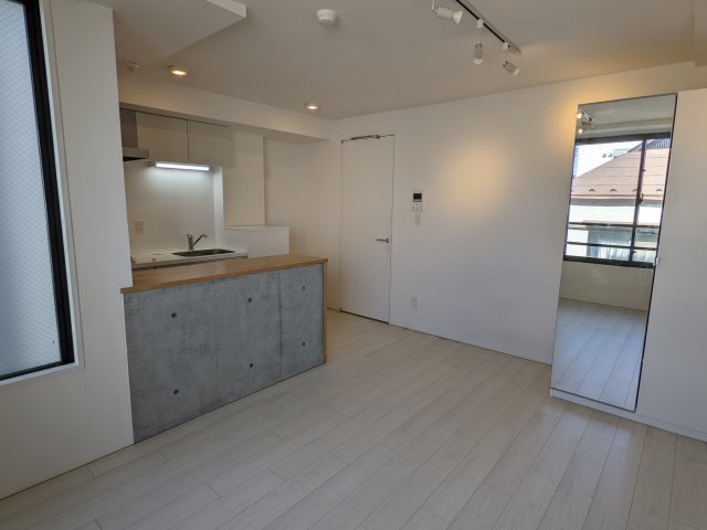 １０．４帖の空間が広がります。